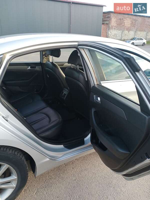 Седан Hyundai Sonata 2016 в Львове