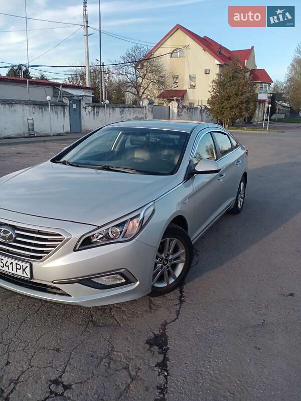 Седан Hyundai Sonata 2016 в Львове