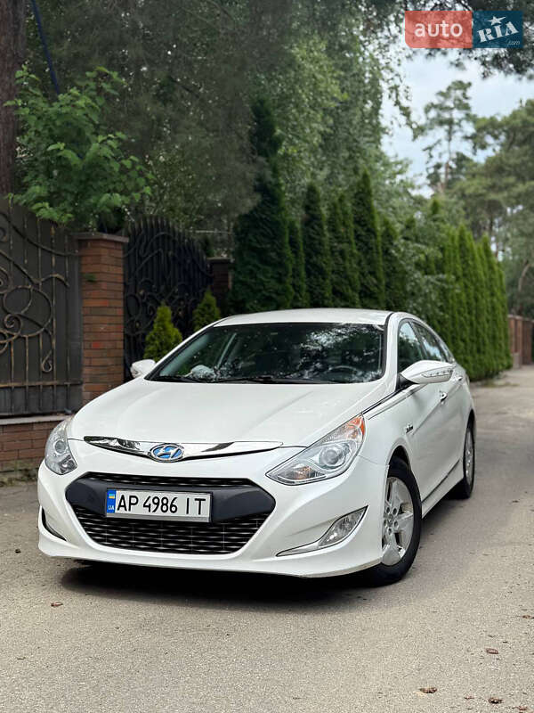 Hyundai Sonata 2012