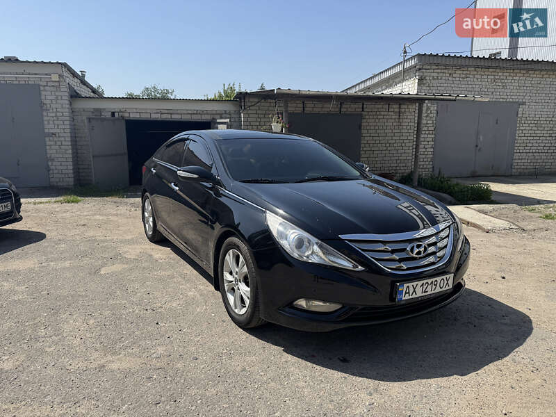 Hyundai Sonata 2010
