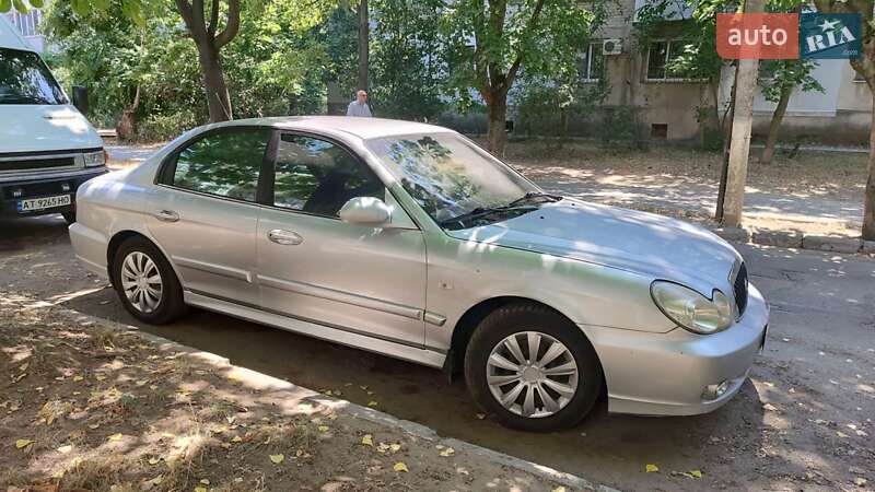Hyundai Sonata 2004