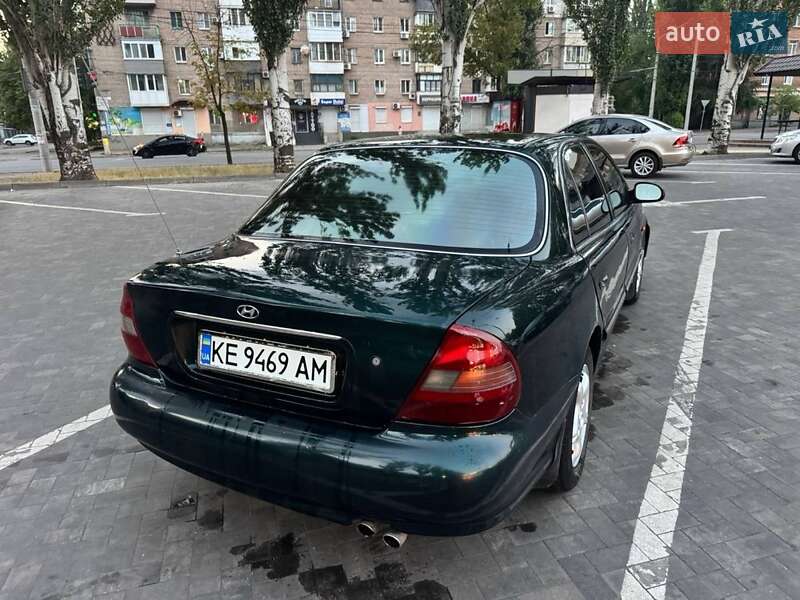 Седан Hyundai Sonata 1998 в Кривом Роге