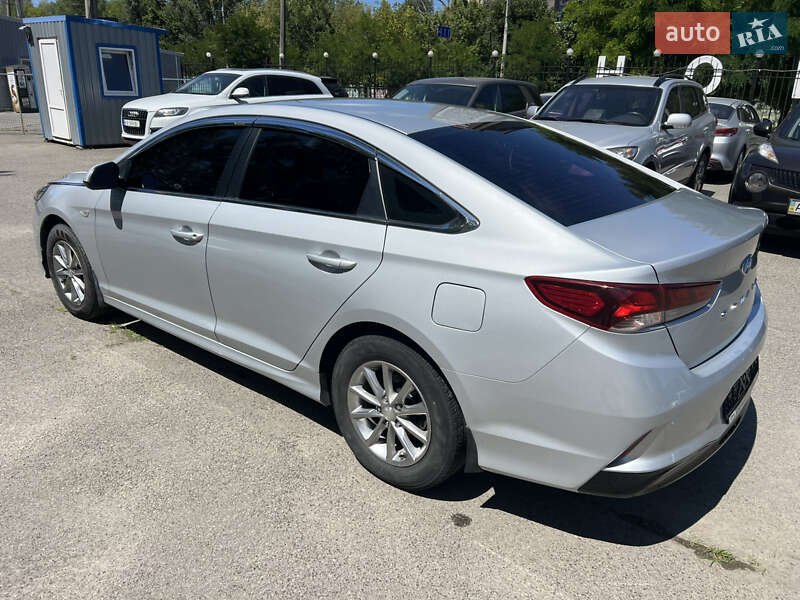 Седан Hyundai Sonata 2017 в Киеве