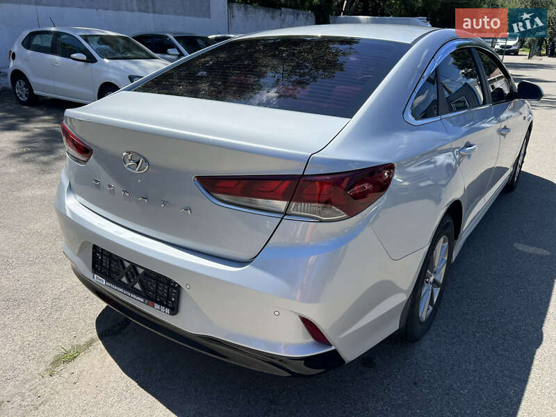 Седан Hyundai Sonata 2017 в Киеве