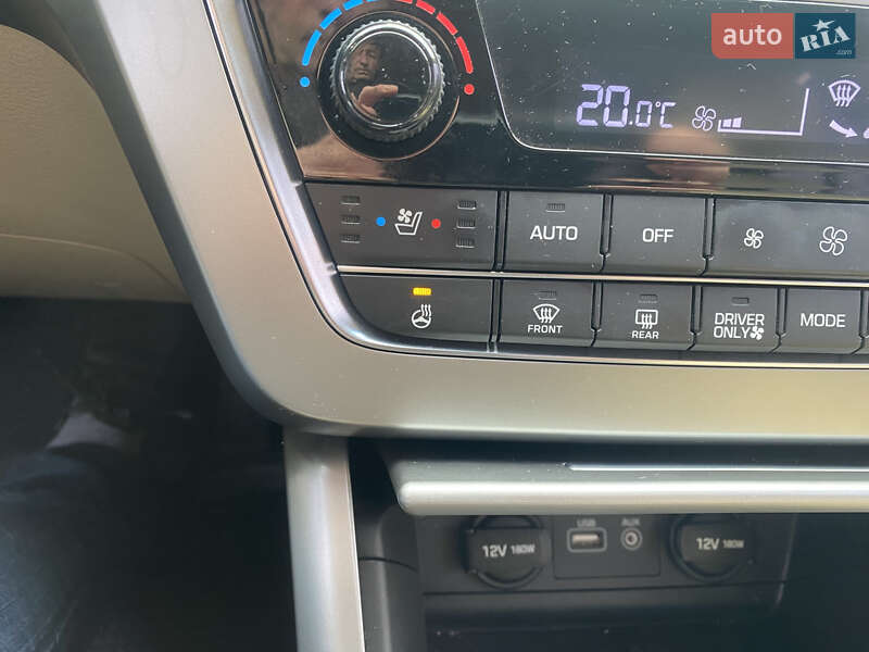 Седан Hyundai Sonata 2015 в Киеве фото 5 Седан Hyundai Sonata 2015 в Киеве