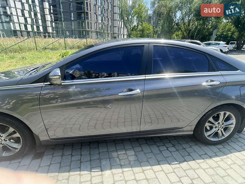 Седан Hyundai Sonata 2011 в Львові