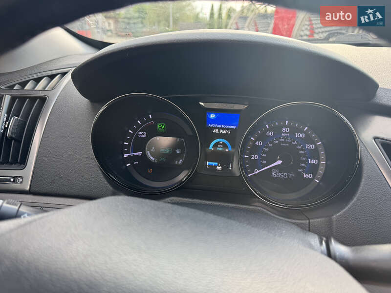 Седан Hyundai Sonata 2013 в Самборі