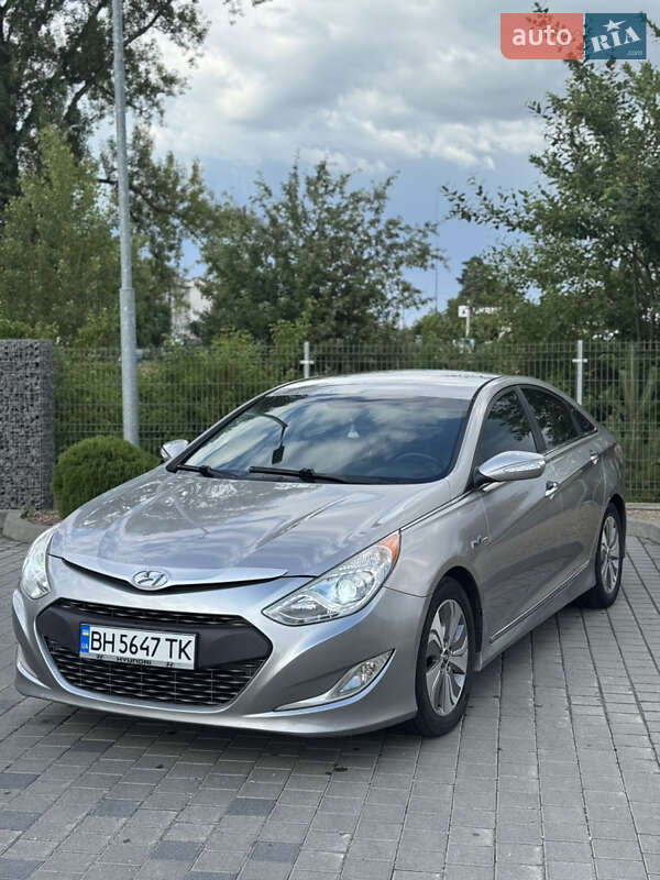 Hyundai Sonata 2013