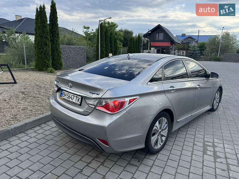 Седан Hyundai Sonata 2013 в Самборі