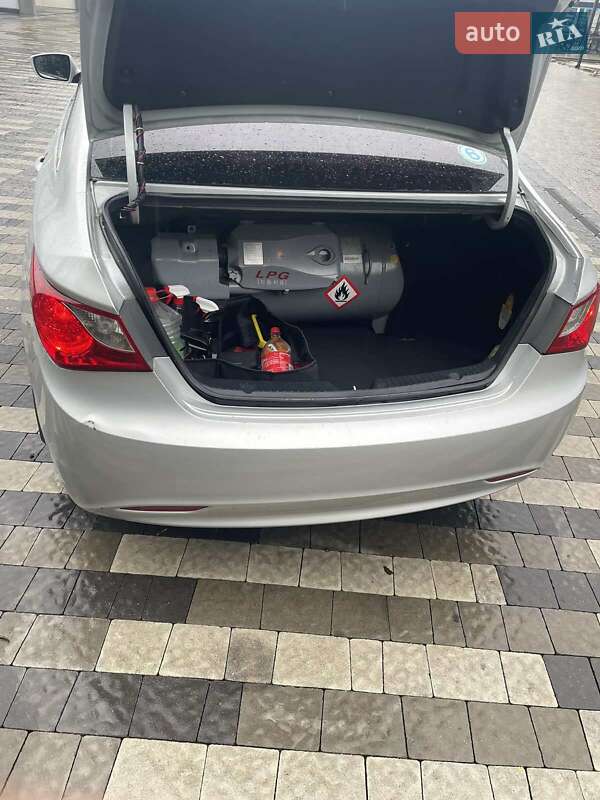 Седан Hyundai Sonata 2015 в Мукачевому фото 4 Седан Hyundai Sonata 2015 в Мукачевому