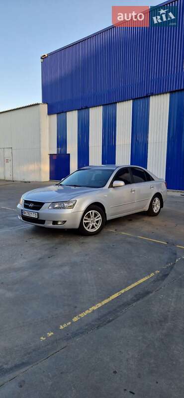Hyundai Sonata 2005