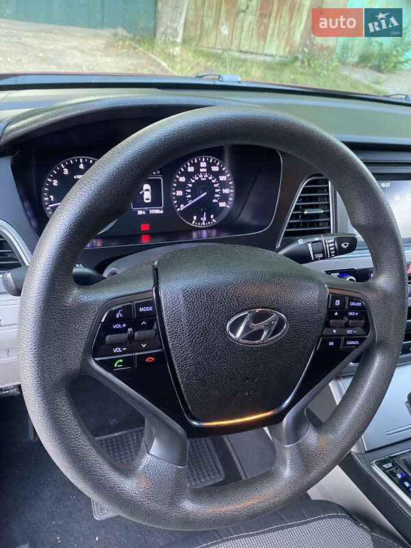 Седан Hyundai Sonata 2015 в Полтаві