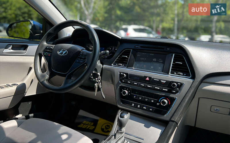 Седан Hyundai Sonata 2015 в Львові