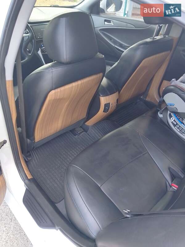 Седан Hyundai Sonata 2014 в Києві фото 3 Седан Hyundai Sonata 2014 в Києві