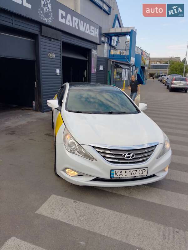 Седан Hyundai Sonata 2014 в Києві фото 8 Седан Hyundai Sonata 2014 в Києві