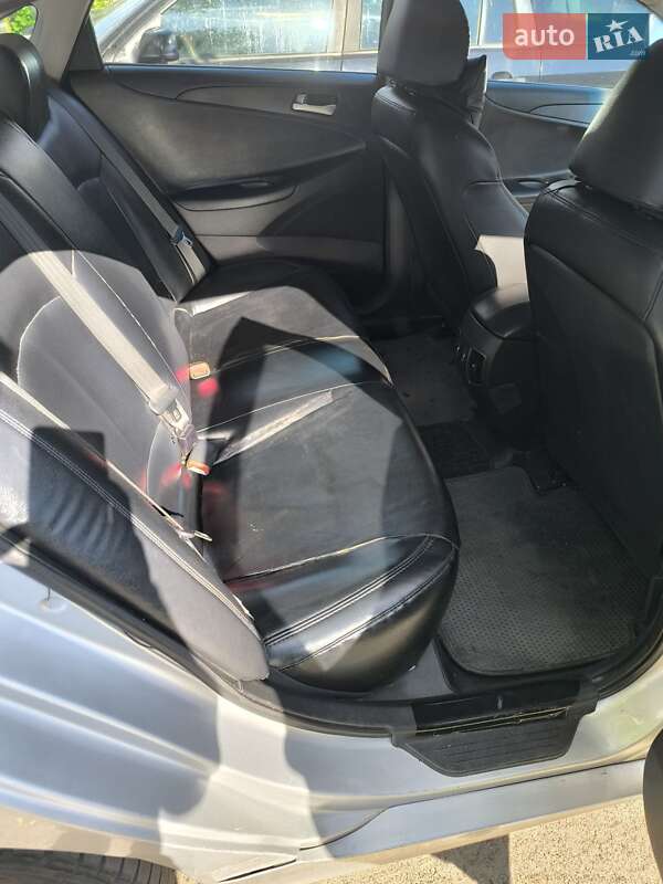 Седан Hyundai Sonata 2013 в Киеве