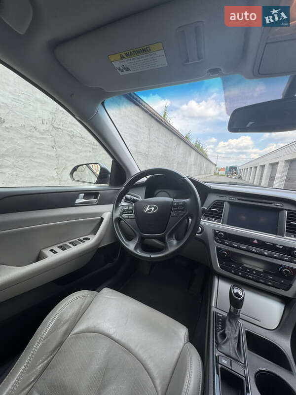 Седан Hyundai Sonata 2015 в Ирпене