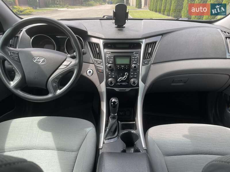 Седан Hyundai Sonata 2011 в Киеве