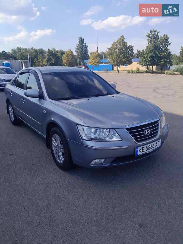 Hyundai Sonata 2009