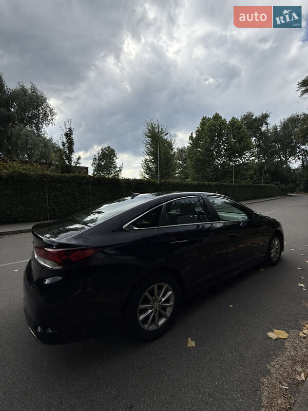 Седан Hyundai Sonata 2018 в Киеве