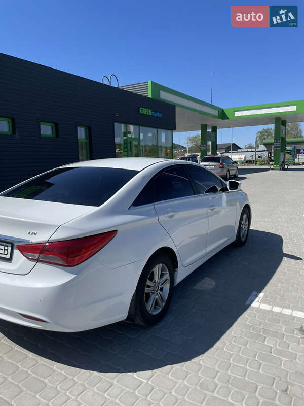 Седан Hyundai Sonata 2013 в Бережанах