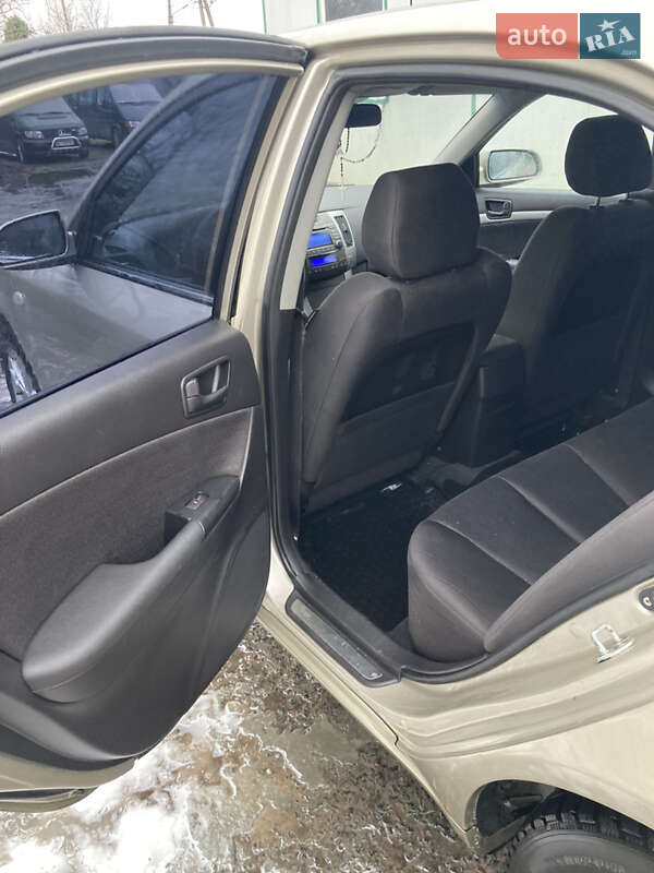 Седан Hyundai Sonata 2008 в Каменке-Бугской фото 9 Седан Hyundai Sonata 2008 в Каменке-Бугской