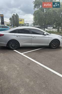 Седан Hyundai Sonata 2015 в 