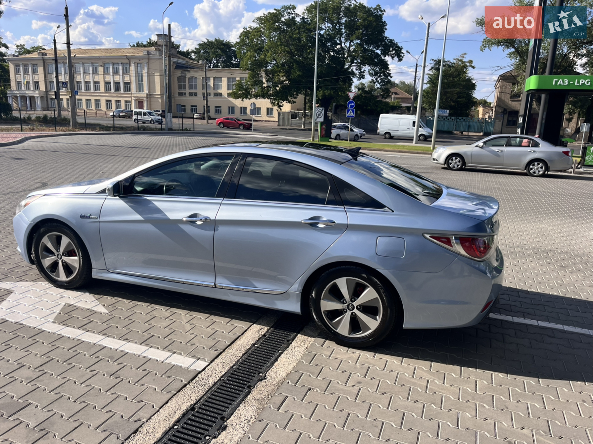 2011 Hyundai Sonata - мініатюра 11