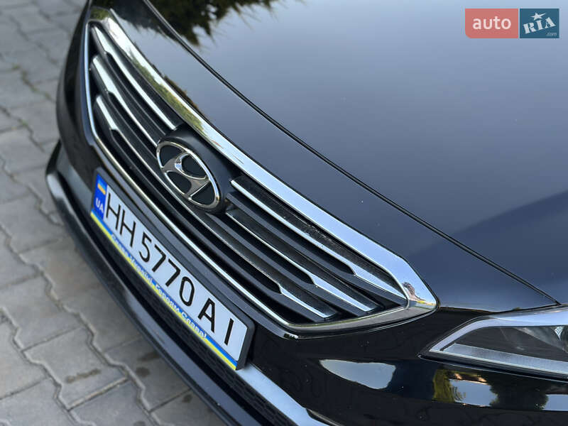 Седан Hyundai Sonata 2015 в Одессе