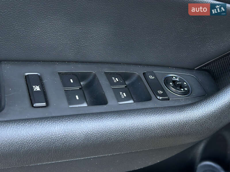 Седан Hyundai Sonata 2015 в Одессе