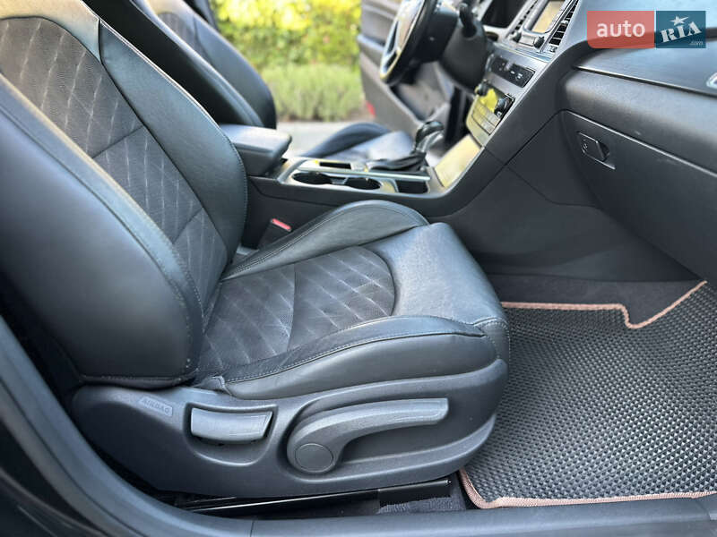 Седан Hyundai Sonata 2015 в Одессе