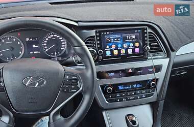 Седан Hyundai Sonata 2016 в 