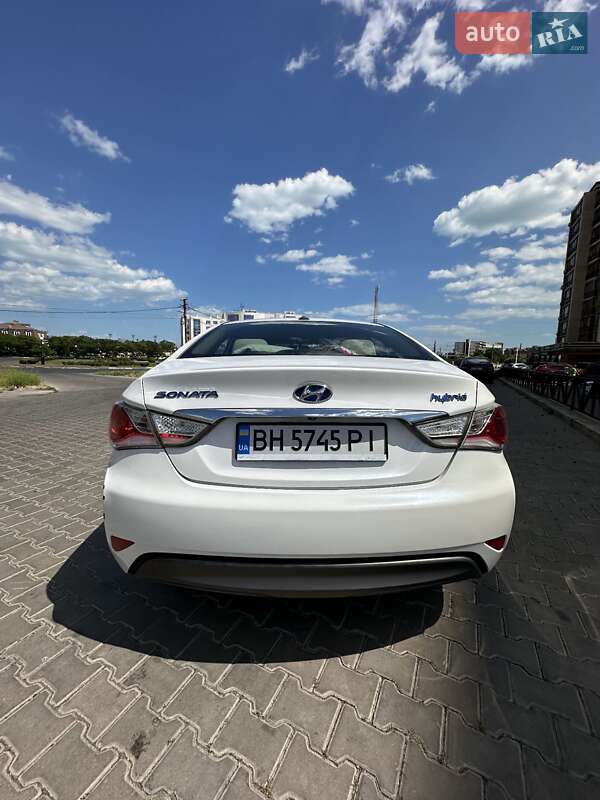 Седан Hyundai Sonata 2014 в Чорноморську