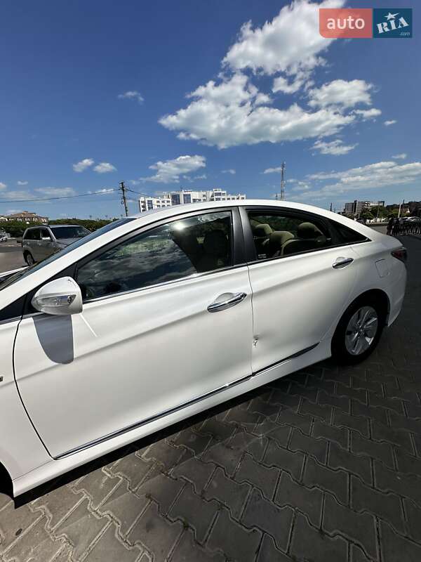 Седан Hyundai Sonata 2014 в Чорноморську