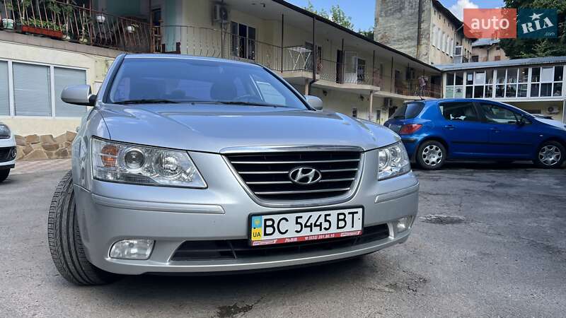 Седан Hyundai Sonata 2008 в Львове