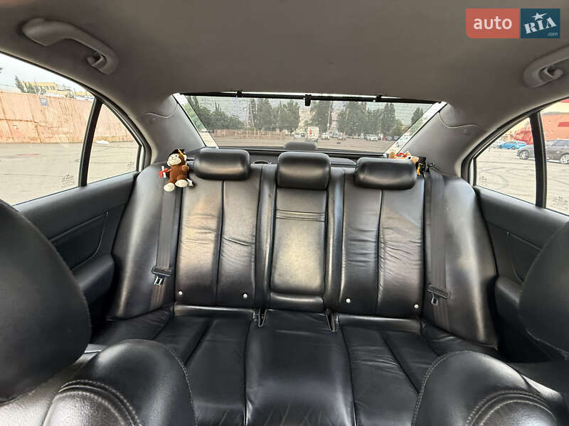 Седан Hyundai Sonata 2006 в Киеве