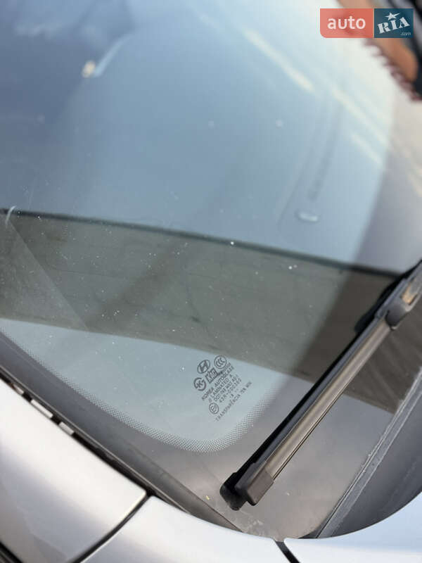 Седан Hyundai Sonata 2006 в Киеве