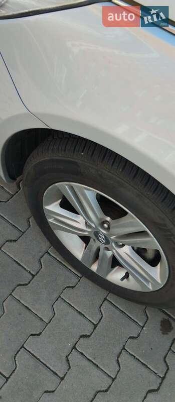 Седан Hyundai Sonata 2013 в Києві