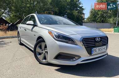 Седан Hyundai Sonata 2016 в Николаеве