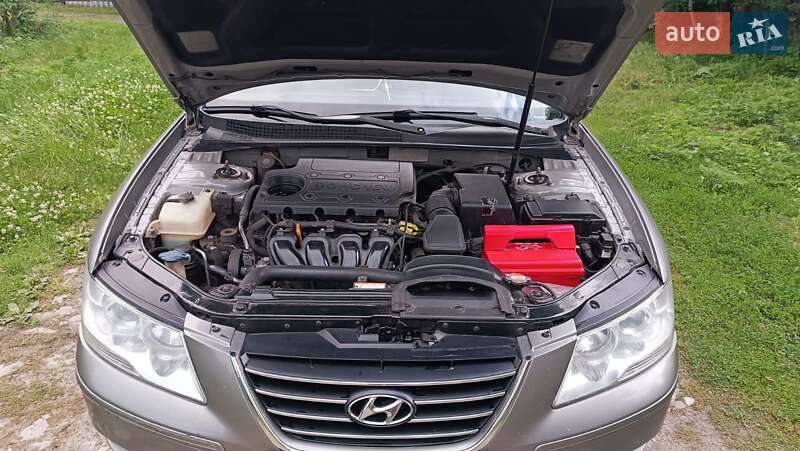 Седан Hyundai Sonata 2008 в Чернигове