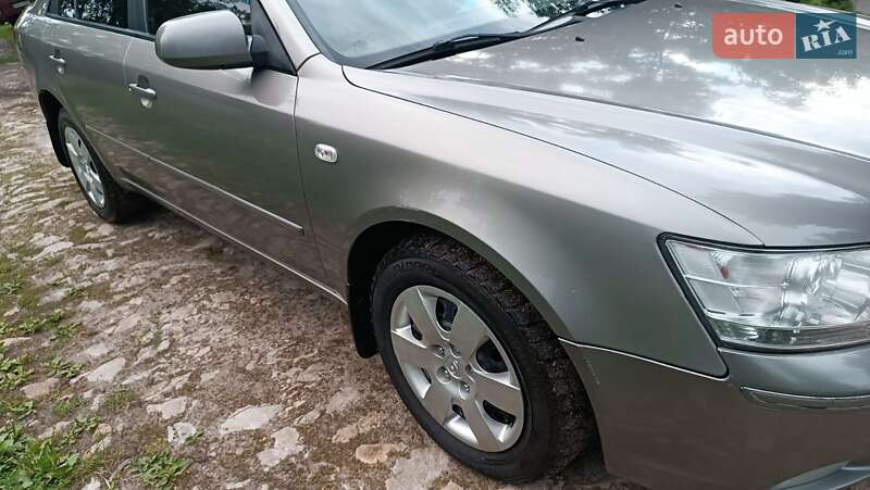 Седан Hyundai Sonata 2008 в Чернигове