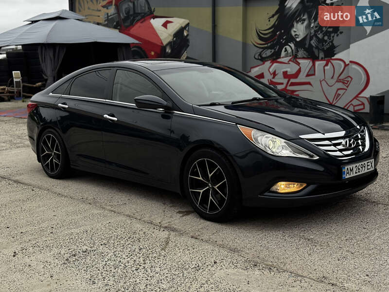 Hyundai Sonata 2011
