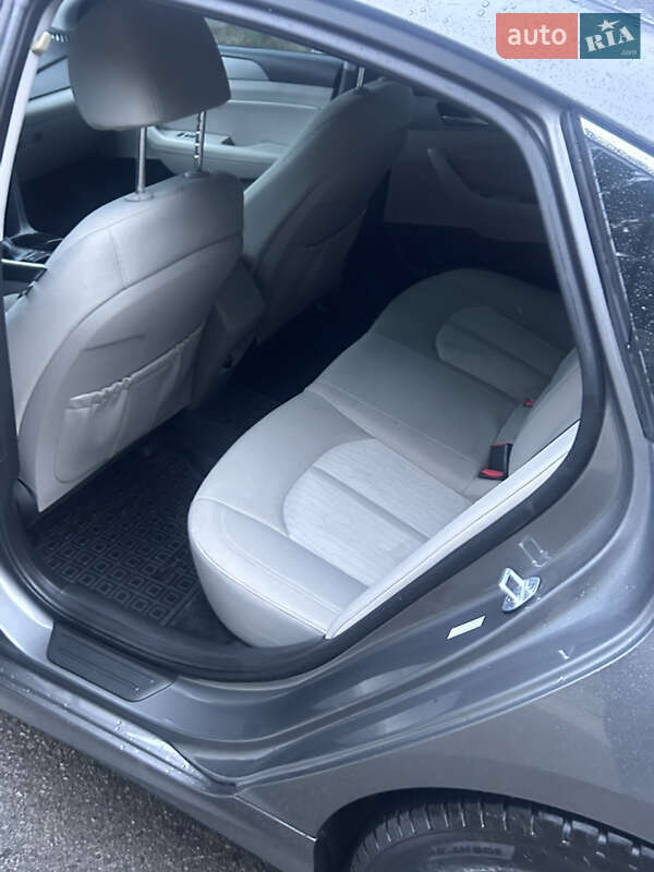 Седан Hyundai Sonata 2018 в Львове