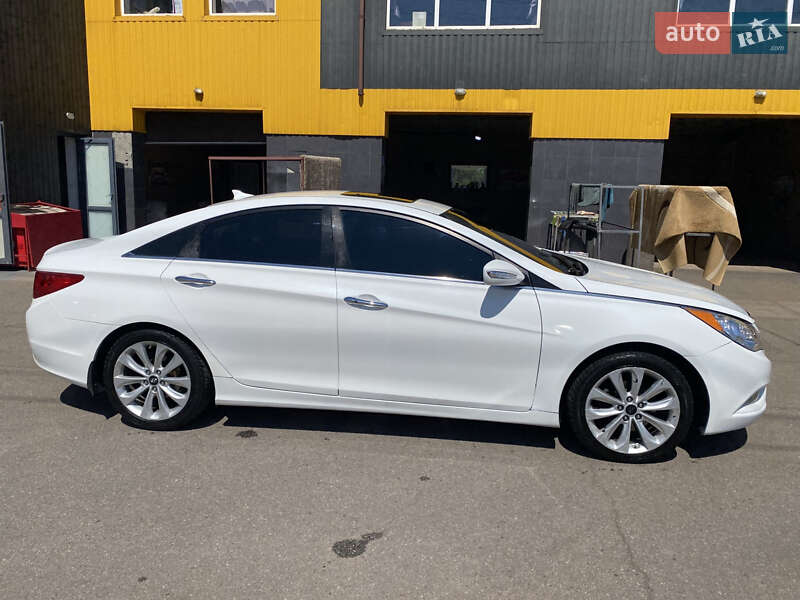 Седан Hyundai Sonata 2011 в 