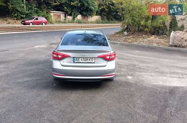 Седан Hyundai Sonata 2016 в  фото 23 Седан Hyundai Sonata 2016 в