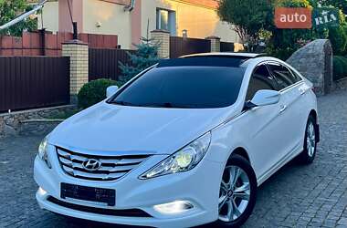 Седан Hyundai Sonata 2012 в Умані