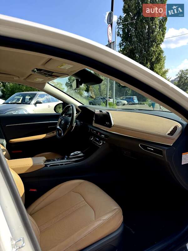 Седан Hyundai Sonata 2022 в Києві