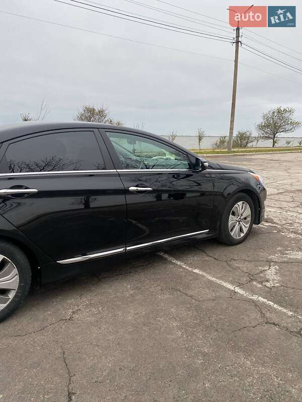 Седан Hyundai Sonata 2013 в Белгороде-Днестровском фото 2 Седан Hyundai Sonata 2013 в Белгороде-Днестровском