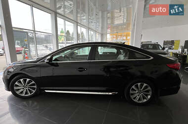 Седан Hyundai Sonata 2015 в 