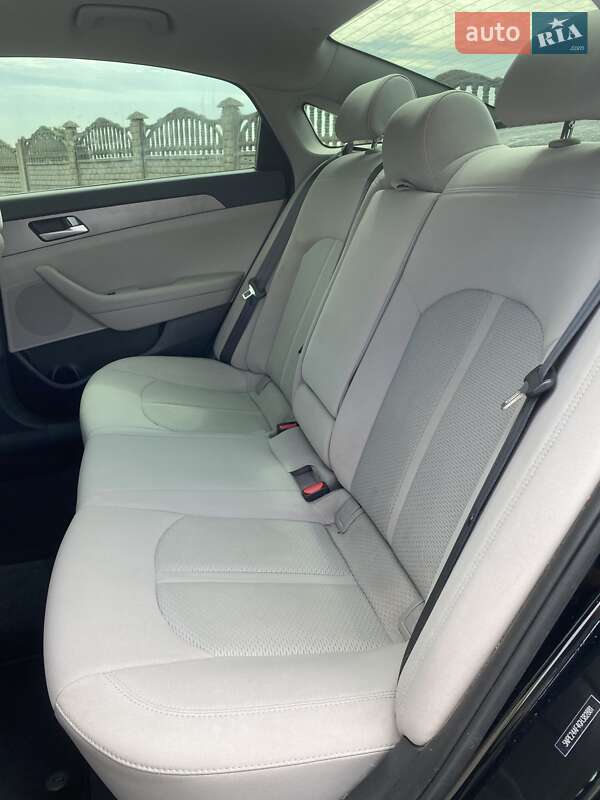 Седан Hyundai Sonata 2016 в Луцьку